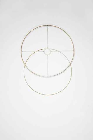 Study In Elevation L (Halo), 2014, alte Lampenschirmelemente, 52 x 40 cm 
